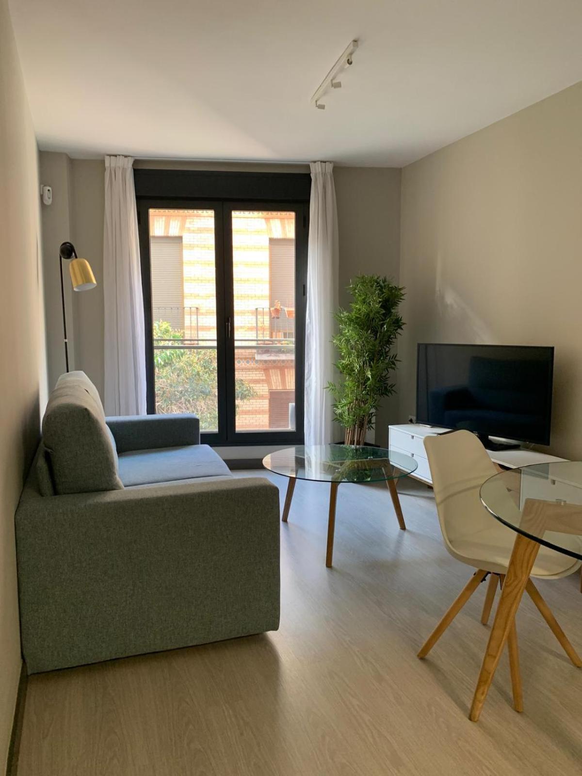 Eh - Apartamentos Heroismo Zaragoza Kültér fotó