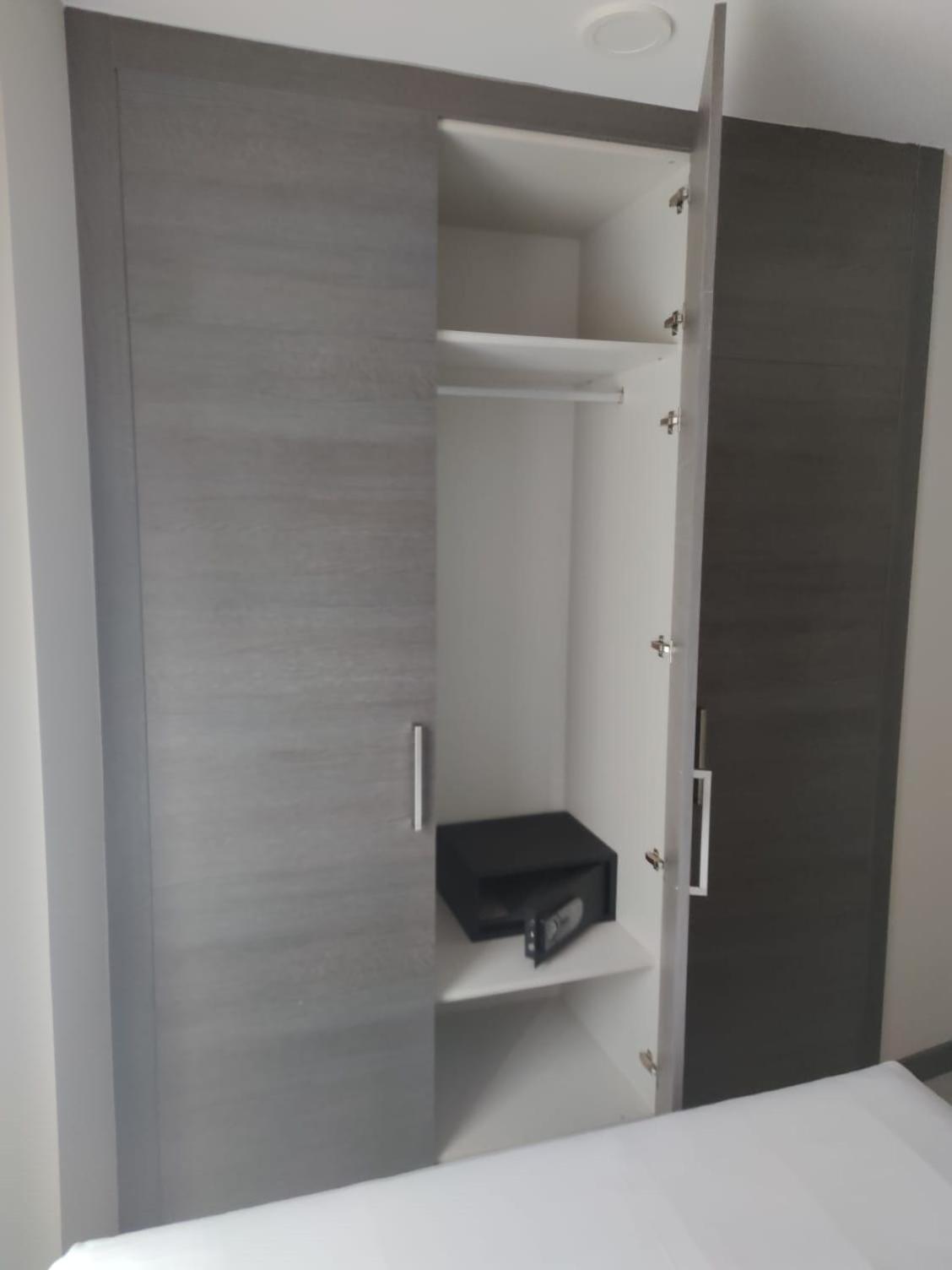 Eh - Apartamentos Heroismo Zaragoza Kültér fotó
